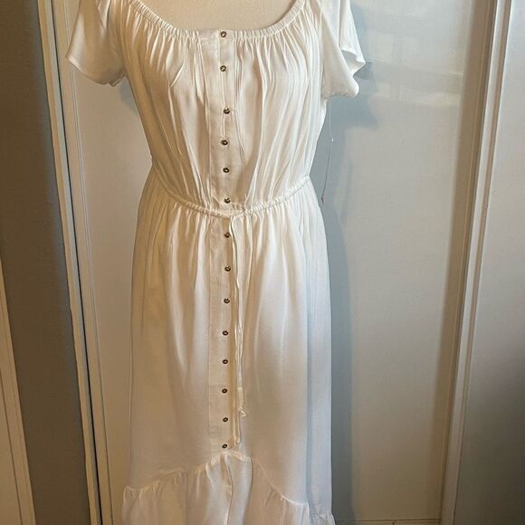 Indigo Rise High Low Hem Maxi Dress Size: Large Color: White - Picture 6 of 15